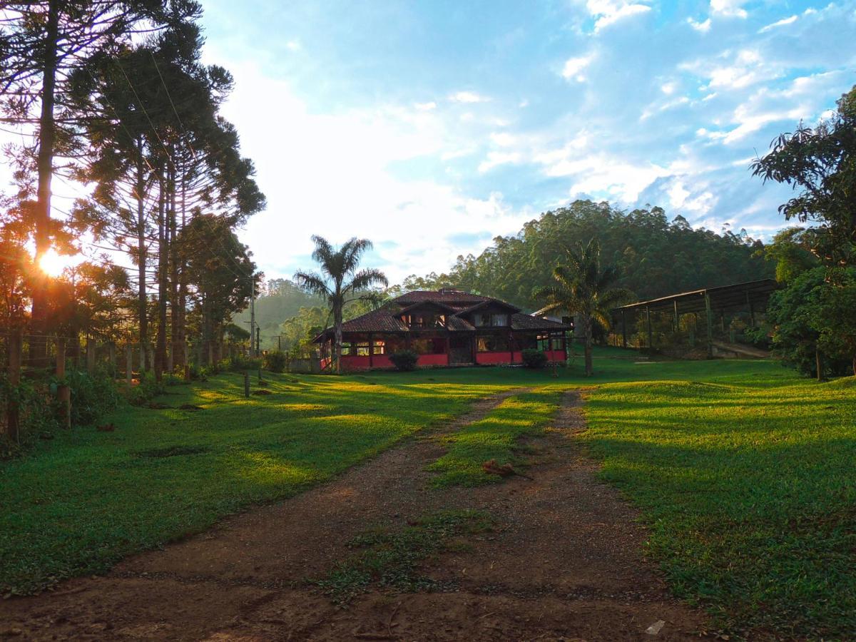Pousada Vale Da Cachoeira Visconde De Maua Exterior foto